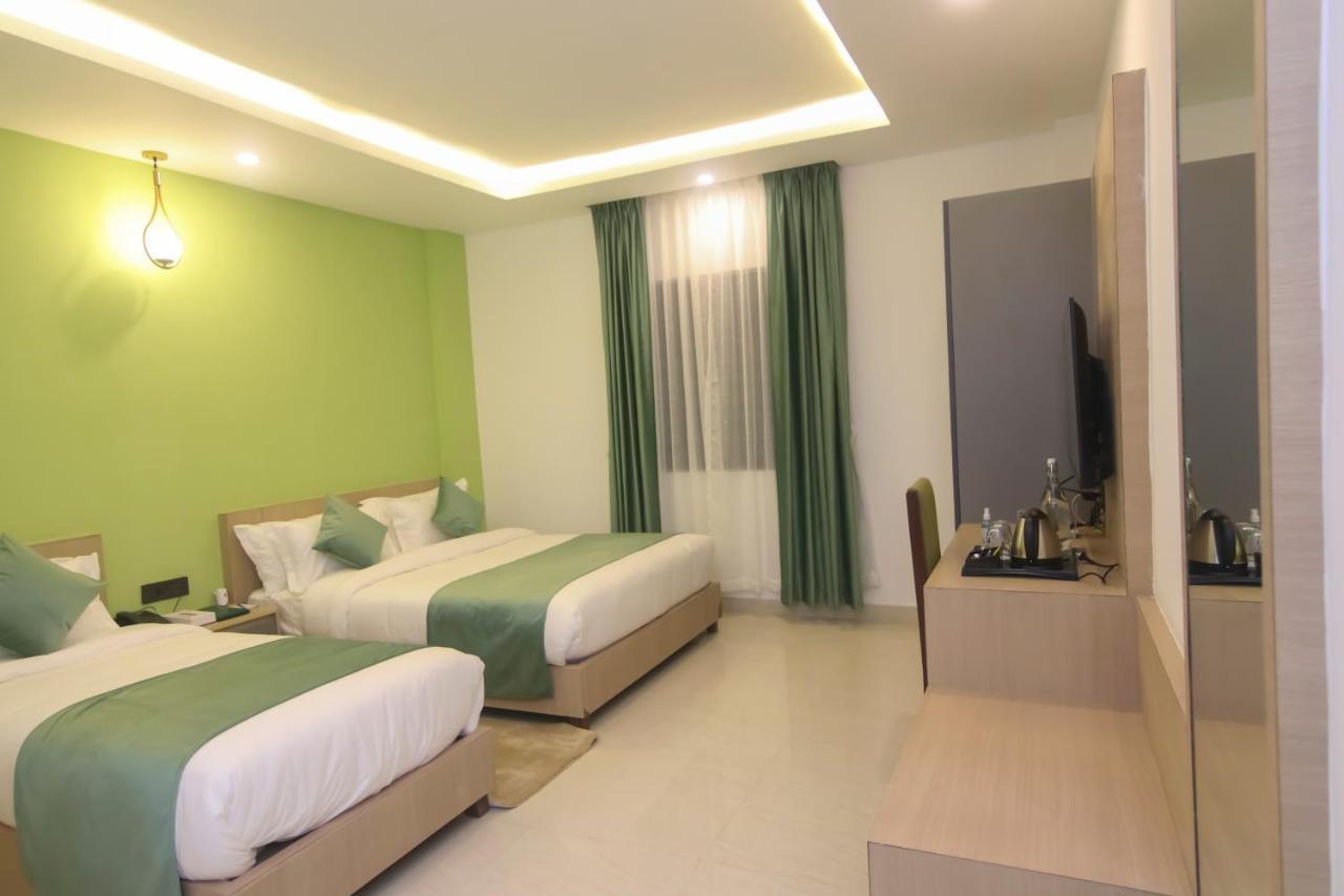 Hotel Aikawa Sauraha Extérieur photo