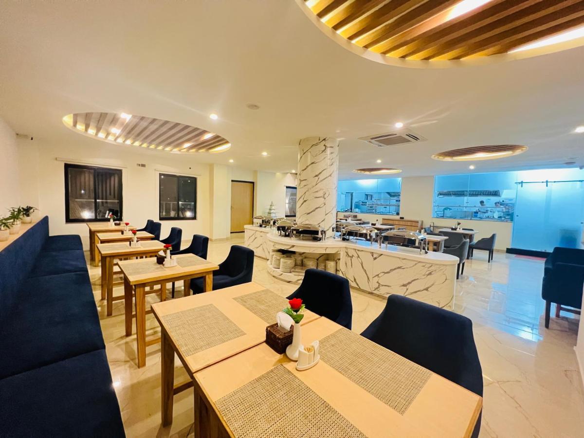 Hotel Aikawa Sauraha Extérieur photo
